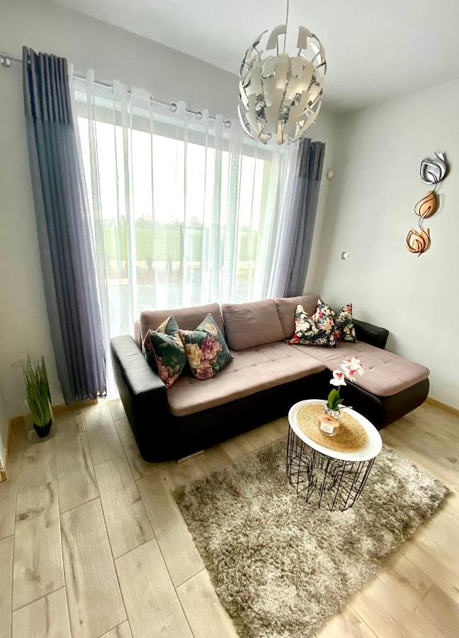 Апартаменты Lawendowy Apartament Милкув Экстерьер фото